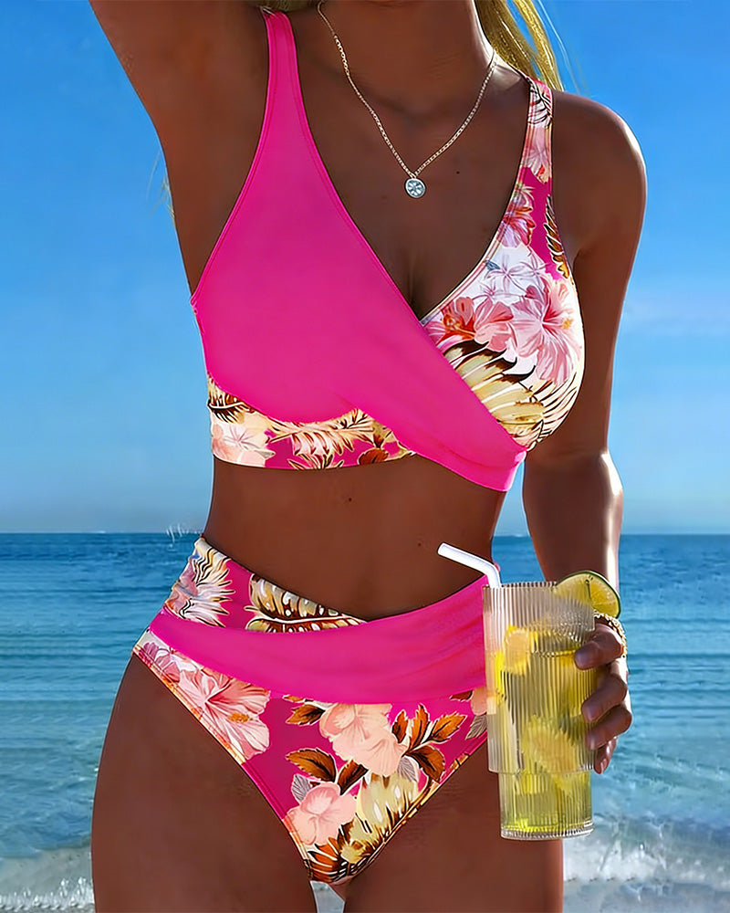 Bikini avec motif floral contrastant et fente