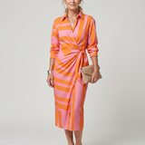 Leya | Robe midi à manches longues avec col et motif rayé