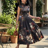 Greta | Robe Midi Plissée à Col Montant et Découpe Florale