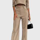 Cleo | Ensemble