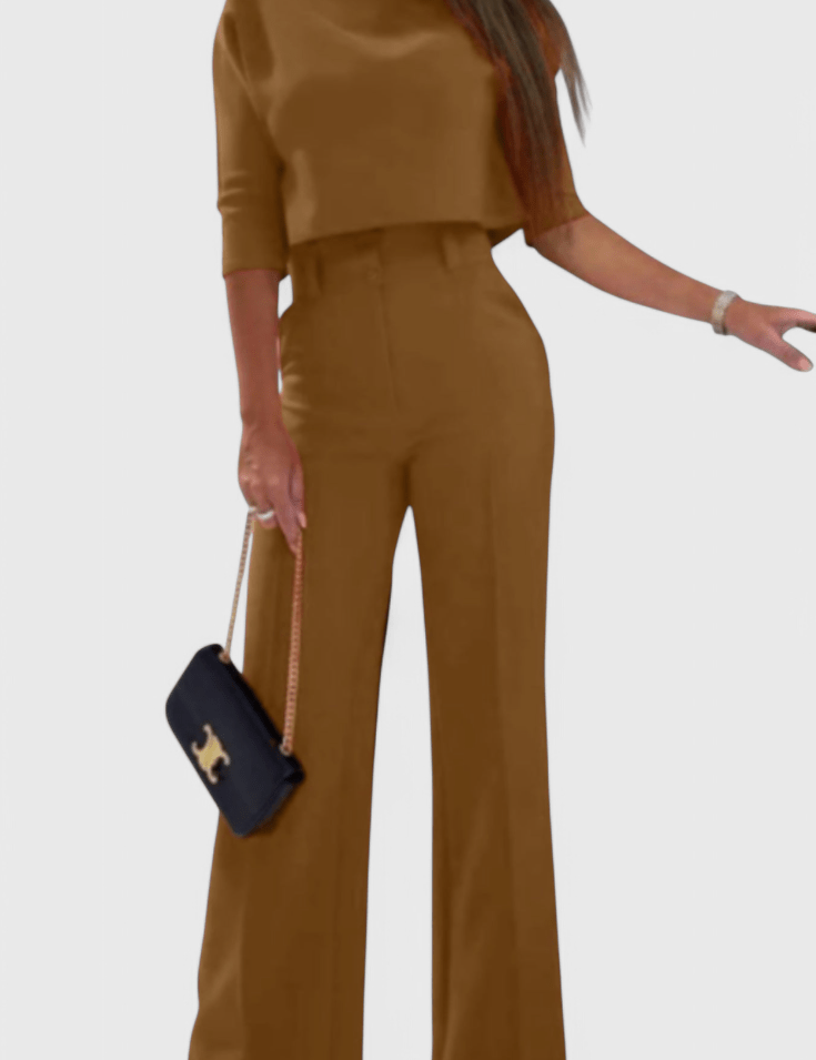 Cleo | Ensemble