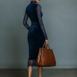 Robe Midi en Velours avec Décolleté en V et Dentelle