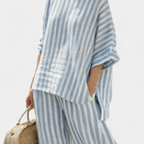 Federica – haut risqué bleu sophistiqué et pantalons décontractés