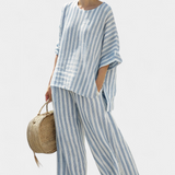 Federica – haut risqué bleu sophistiqué et pantalons décontractés