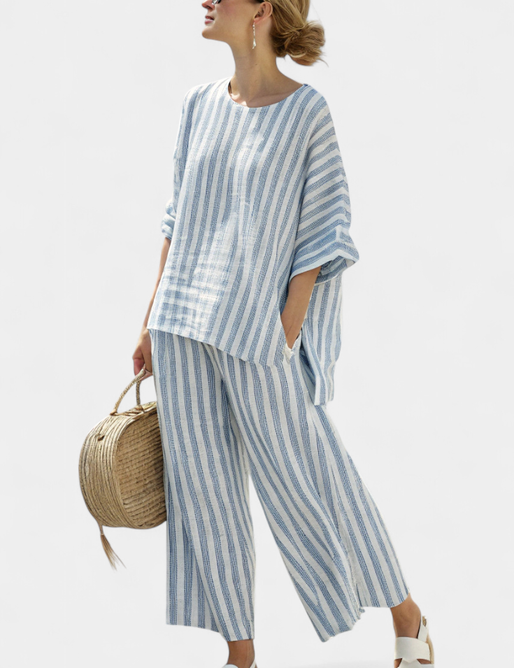 Federica – haut risqué bleu sophistiqué et pantalons décontractés