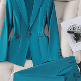 Thea | Ensemble