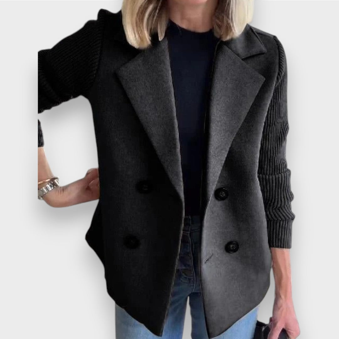 Amora | Cardigan Élégant avec Manches